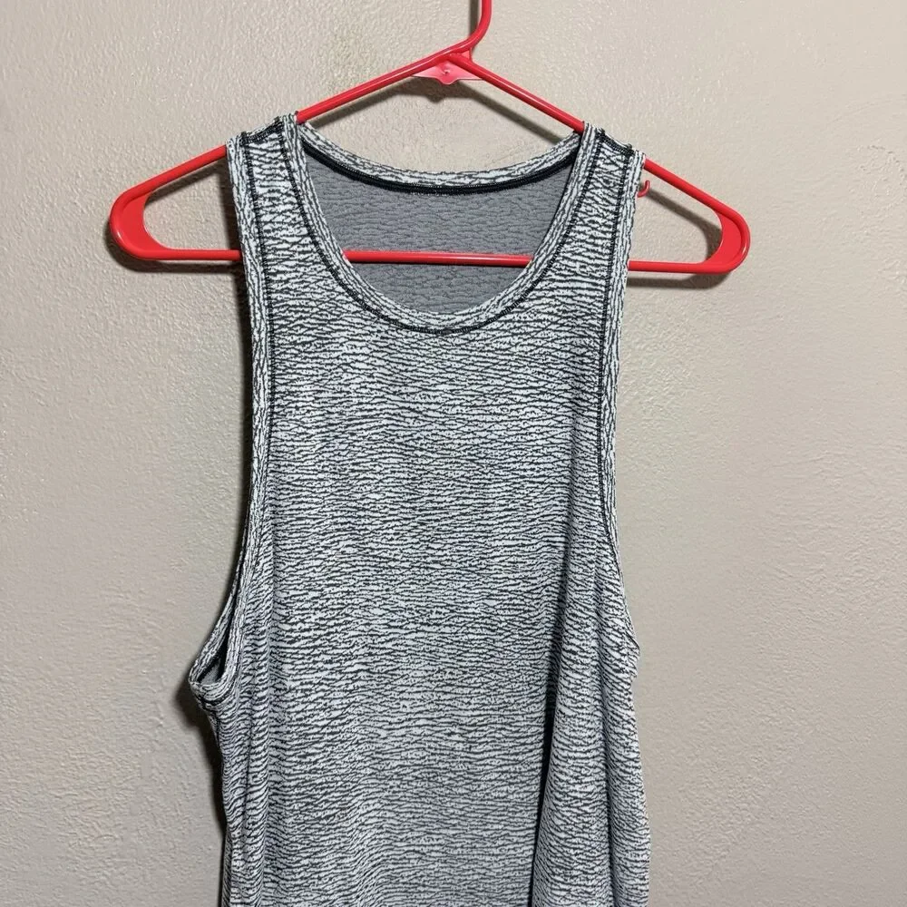 lululemon athletica measurements please